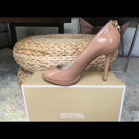 Michael Kors > Hamilton Peep Toe Pump US Size 7.5 - Picture 4 of 6